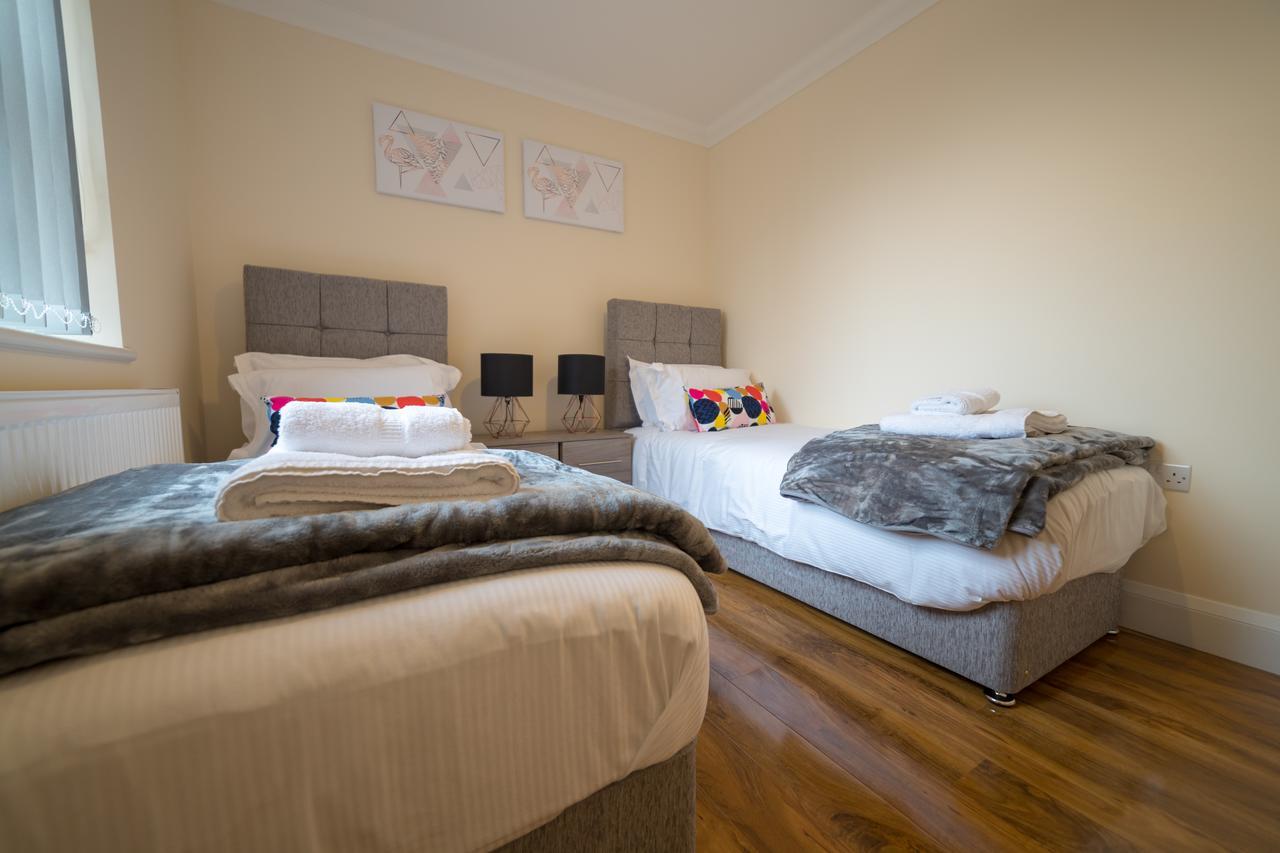 London Heathrow Serviced Apartments Ashford (Surrey) Exterior foto