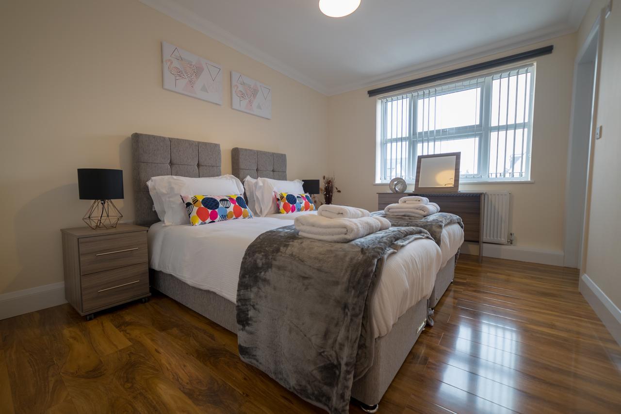 London Heathrow Serviced Apartments Ashford (Surrey) Exterior foto