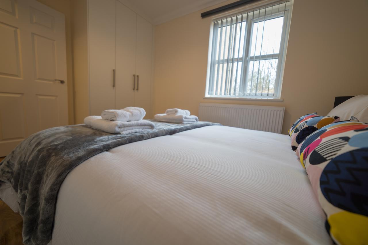 London Heathrow Serviced Apartments Ashford (Surrey) Exterior foto