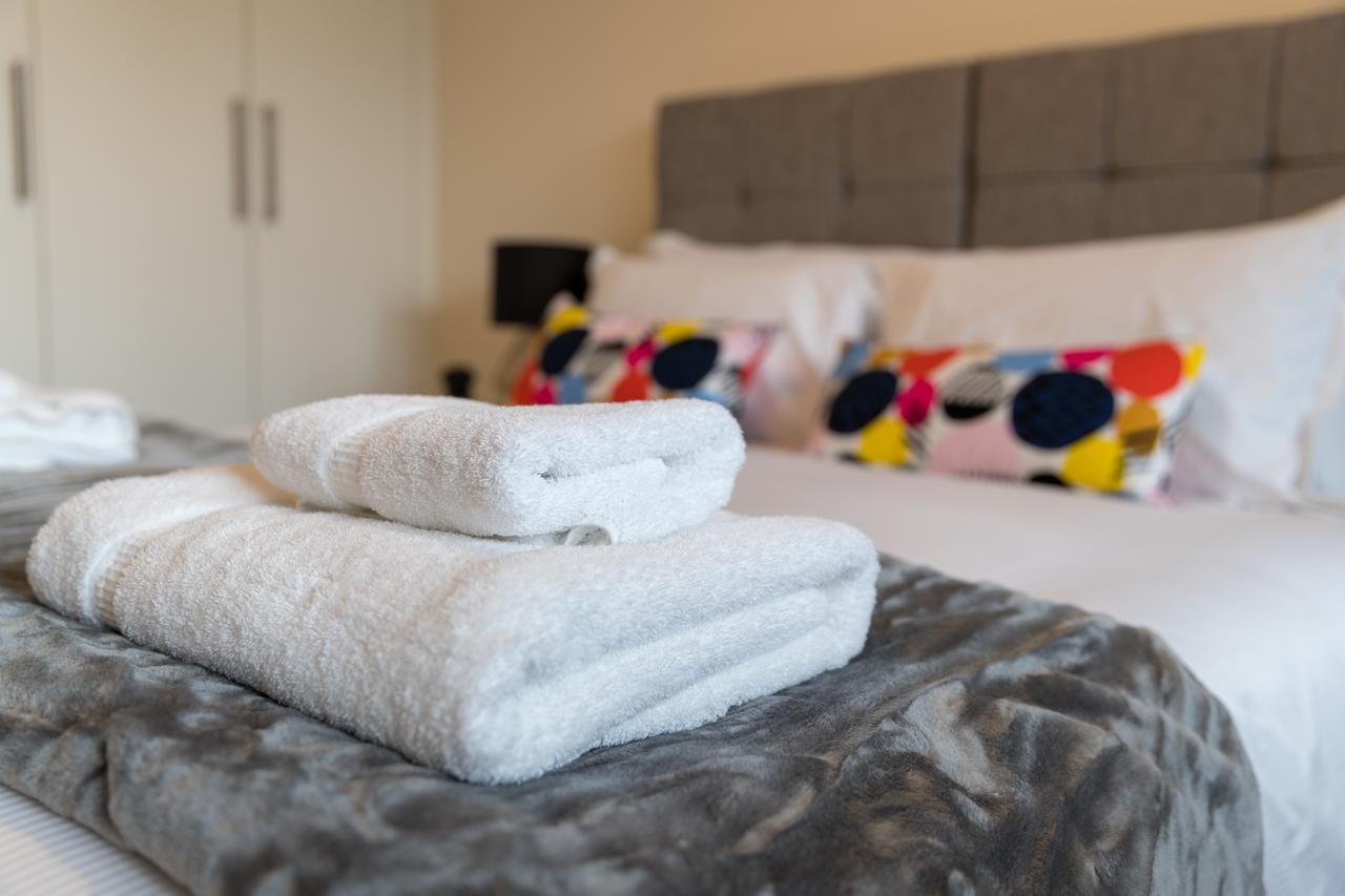 London Heathrow Serviced Apartments Ashford (Surrey) Exterior foto